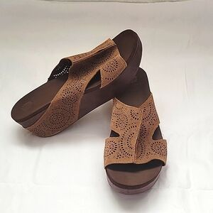 YELLOWBOX Women's Sawyer Wedge Sandal COLOR  BROWN. SIZE 8.5